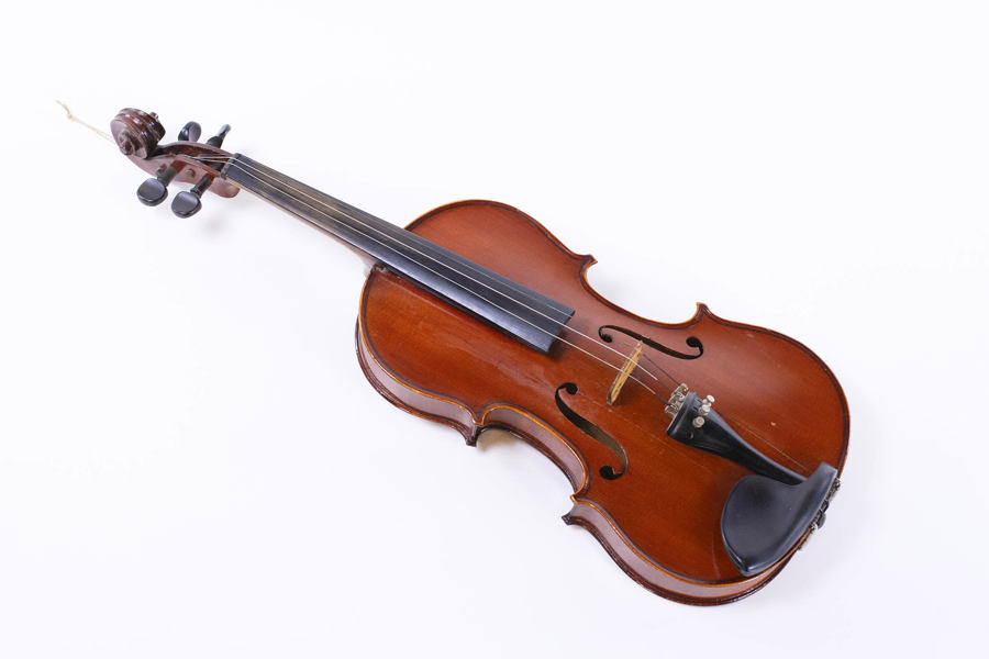 Fiol, kopia efter Stradivarius_100a_8db10ddc8baaa03_lg.jpeg