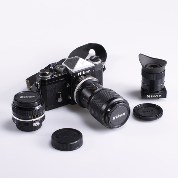 Nikon, F1, systemkamera, 60-tal, med objektiv/tillbehör_23155a_8db159a91f6e6f9_lg.jpeg