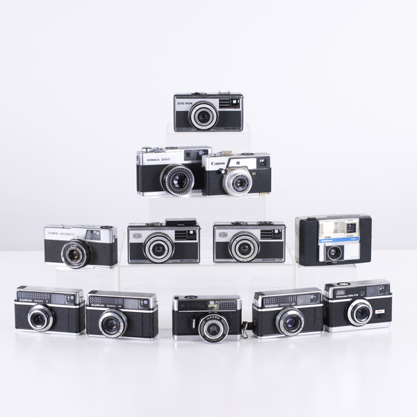 Kompaktkameror, 12 st, bl a Zeiss-Ikon, Canon_23168a_8db15c342bea3cf_lg.jpeg