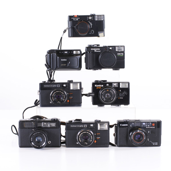 Kompaktkameror, 8 st, bl a Canon, Konica, Pentax, m.m._23189a_8db15c4d8ead510_lg.jpeg