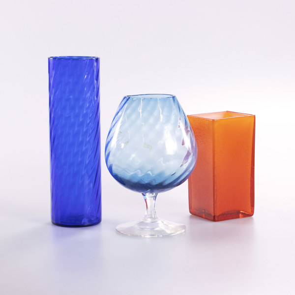 Vaser, 3 st, färgat glas, högsta 20,5 cm_25266a_lg.jpeg