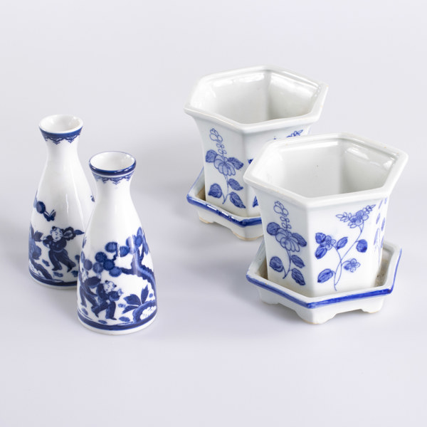 Ytterfoder och vaser, Kina, höjd 13,5 cm_25456a_8db75682aac943c_lg.jpeg