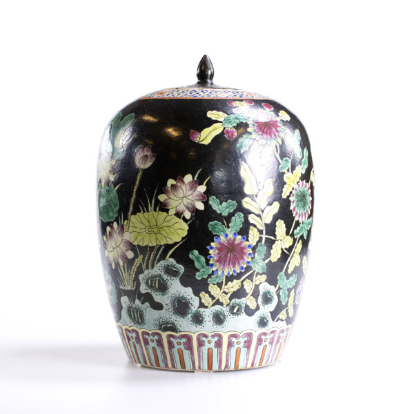 Lockurna, porslin, Kina, 1900-tal, höjd 32 cm