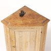 Hörnskåp, furu, 1800-tal, avlutat, höjd 89 cm
