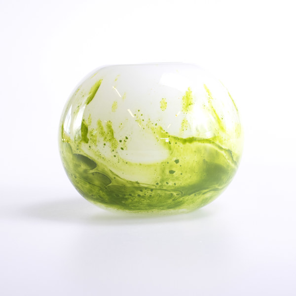 Tamara Aladin, vas, Riihimäen Lasi, "Koralli", höjd 12 cm