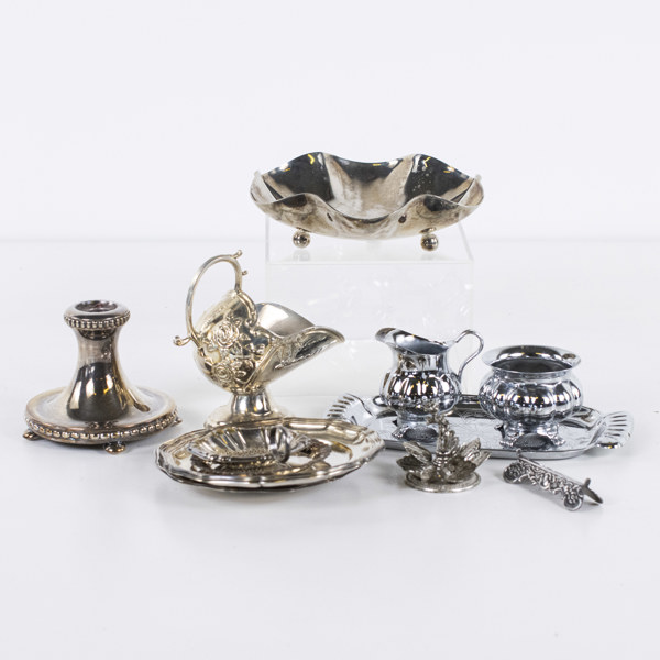Diverse nysilver, skål, ljusstake, kaffeservis, m.m.
