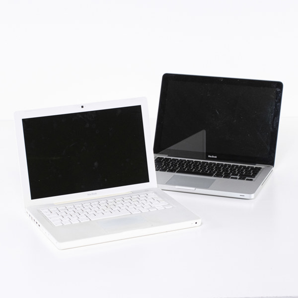 Laptops, 2 st, Apple Macbook, Core 2 Duo, ca 2006-2009_25881a_8db966794c685b4_lg.jpeg