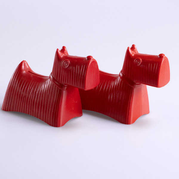 Stig Lindberg, sparbössor, ett par, "Skotte", plast, Handelsbanken