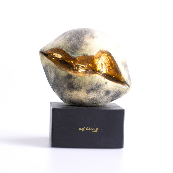 Alf Ekberg, skulptur, stengods, på sockel, signerad, höjd 15 cm