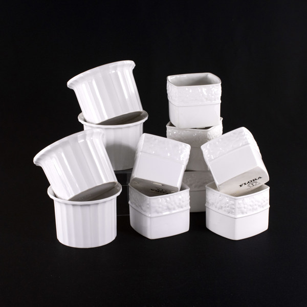 Ytterfoder, 11 st, bl a Gustavsberg, höjd 12 cm och mindre