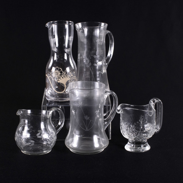 Tillbringare, 4 st, bl a slipat glas, högsta 23 cm