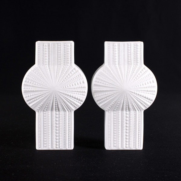 Nanny Still, vaser, ett par, H&Co, höjd 19,5 cm