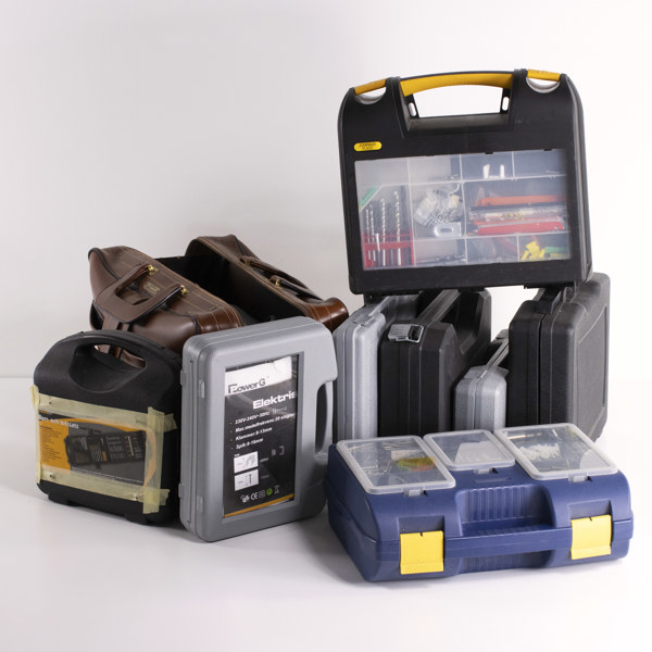 Handverktyg, ett parti, skruvdragare, slagborr, m.m.