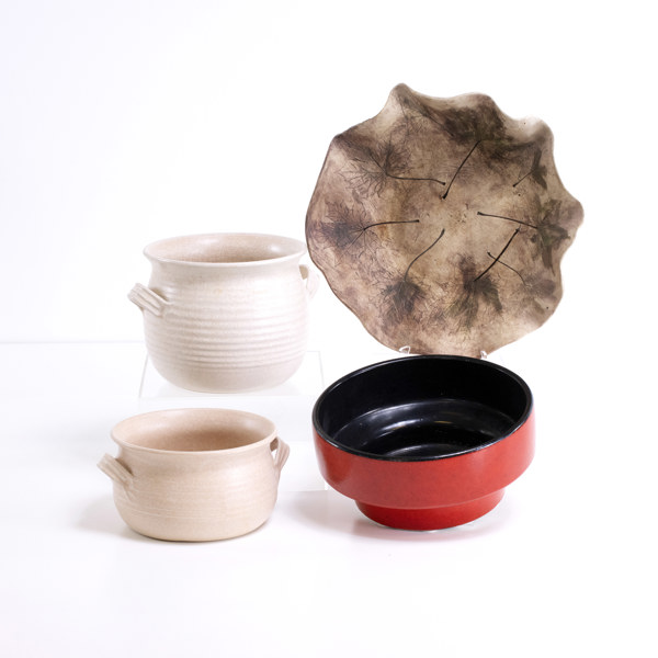 Krus, fat, 4 st, bl a Skåneform, största diameter 30 cm