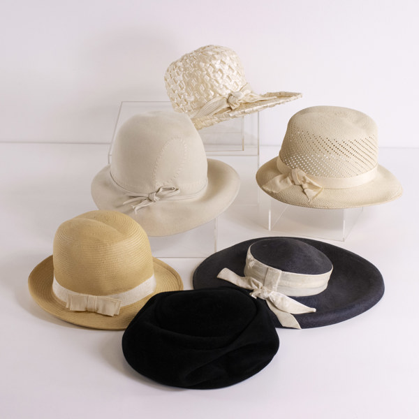 Hattask, med 6 st damhattar