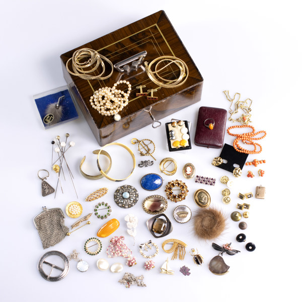 Smycken, bijouterier, ett parti