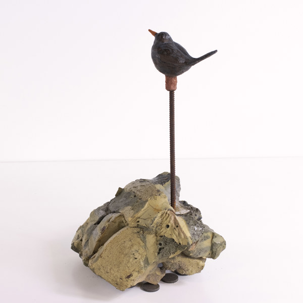 Gunilla Dovsten, trädgårdsskulptur, stengods, fågel