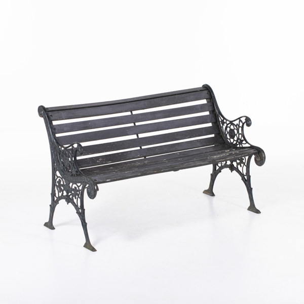 Trädgårdsbänk, med gjutjärnsgavlar, bredd 125 cm