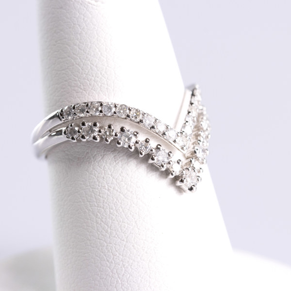 Diamantring, 18k, vitguld, 34 st diamanter 0,60 karat