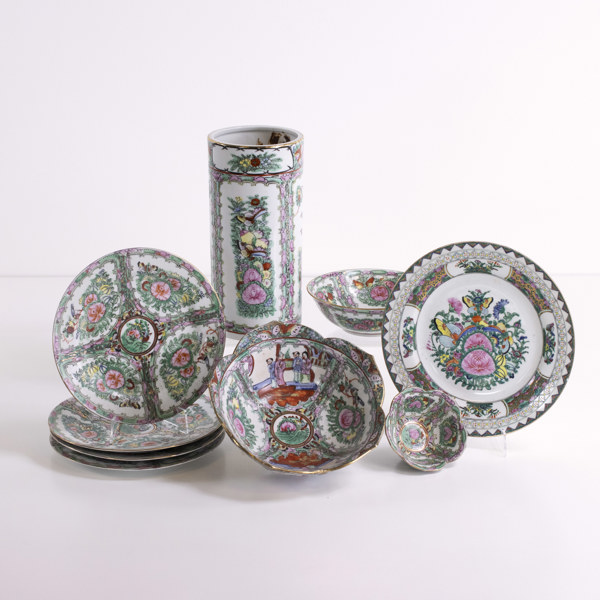 Porslin, 9 delar, Kina, 1900-tal, högsta 27 cm