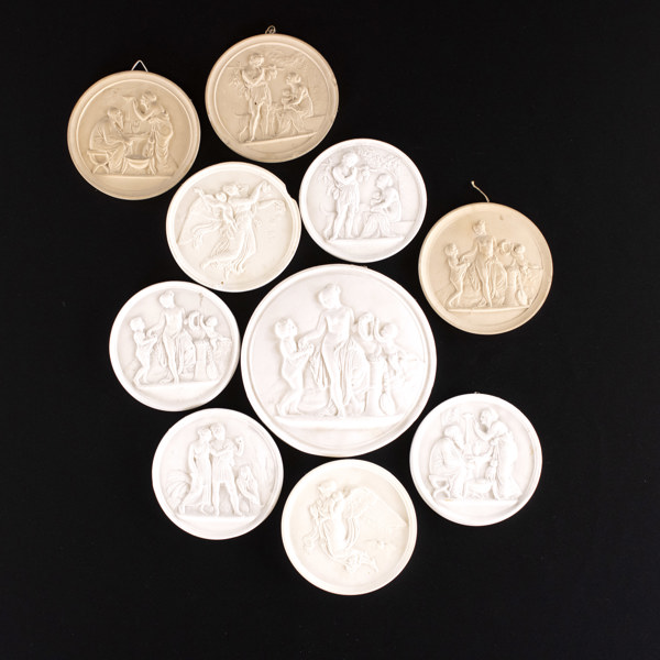 Väggplaketter, 10 st, gips, största diameter 22 cm