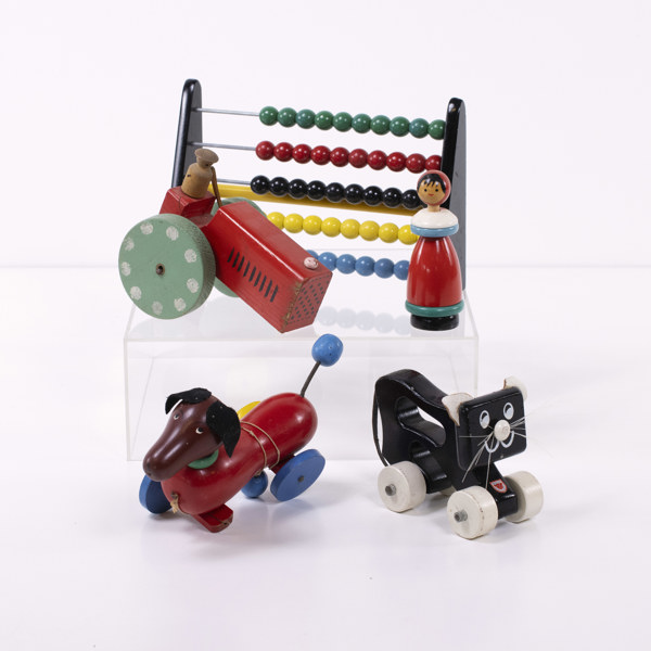 Träleksaker, bl a Brio, längsta 27,5 cm