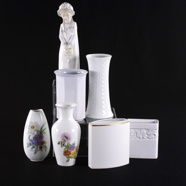 Vaser, figurin, 7 delar, bl a Rosenthal, höjd 26 cm och mindre_27196a_lg.jpeg
