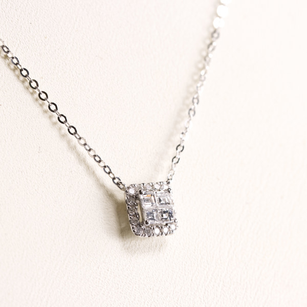Halsband med diamanthänge, 18k, vitguld 20 st diamanter 0,32 karat_27202a_lg.jpeg