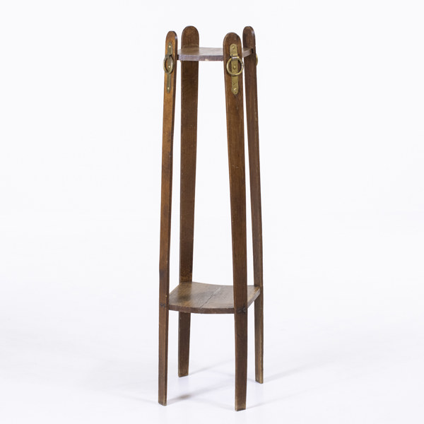 Piedestal, trä, höjd 110 cm