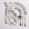 Diverse silverbestick, 25 delar, bl a teskedar, vikt 336,3 gram