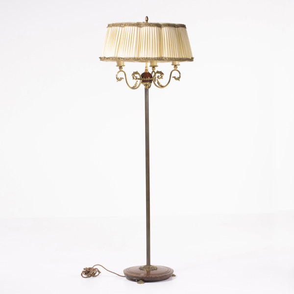 Golvlampa, 3 ljuspunkter, AB Armaturhantverk Göteborg, höjd 175 cm_31074a_lg.jpeg