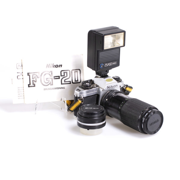 Systemkamera, Nikon FG-20, 50 mm, 80-200 mm, blixt, 80-tal_31753a_8dc6145137f7c0b_lg.jpeg