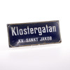 Emaljskylt, "Klostergatan", bredd 44 cm