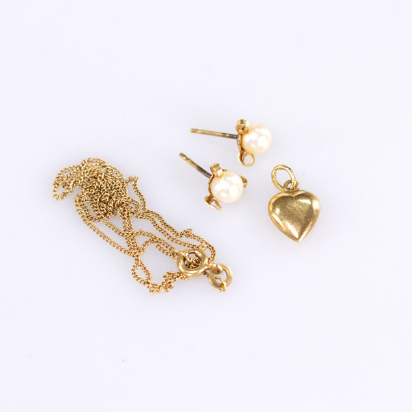 Diverse guld, 18k, vikt 3,1 gram