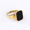 Klackring, 18k guld, med svart sten, storlek 18,5