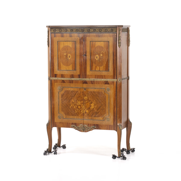 Barskåp, gustavianskt, 1900-tal, höjd 143 cm