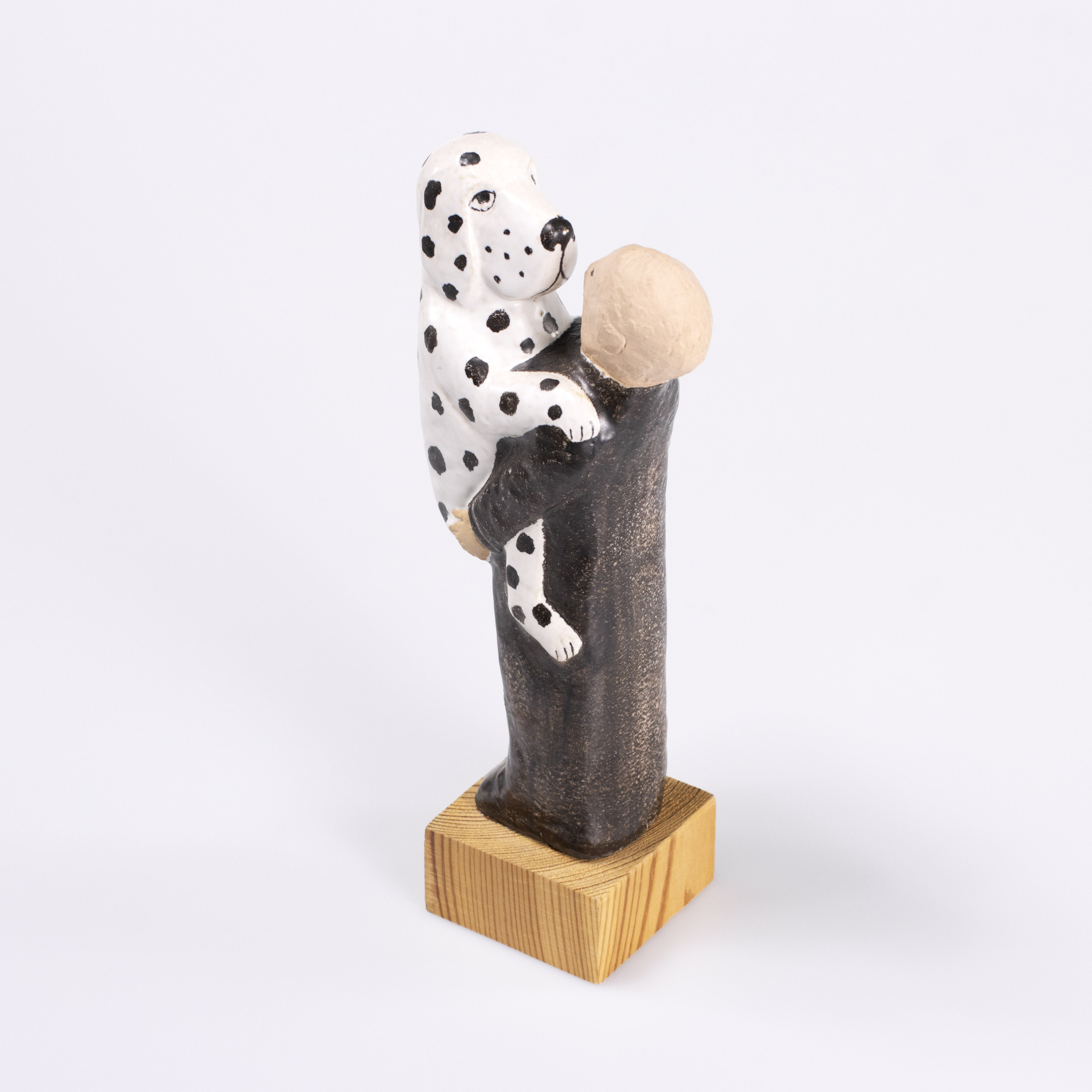 Lisa Larson ◇ Lock med man i hatt Skulptur, Lisa Larson (f. 1931), Sverige. Sittande man med
