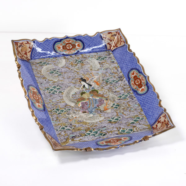 Stort rektangulärt fat, Imari, Japan, 1800-tal, 62 x 50 cm