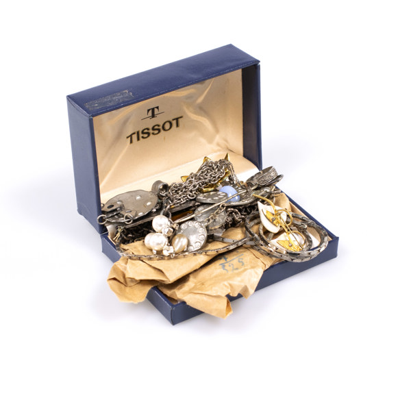 Bijouterier, smycken, ett parti, bl a silver