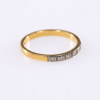 Ring, 18k guld, 6 st stenar, storlek 17, vikt 2,0 gram