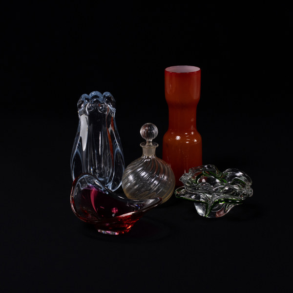 Glas, 5 delar, skålar, vaser, karaff, högsta 25,5 cm