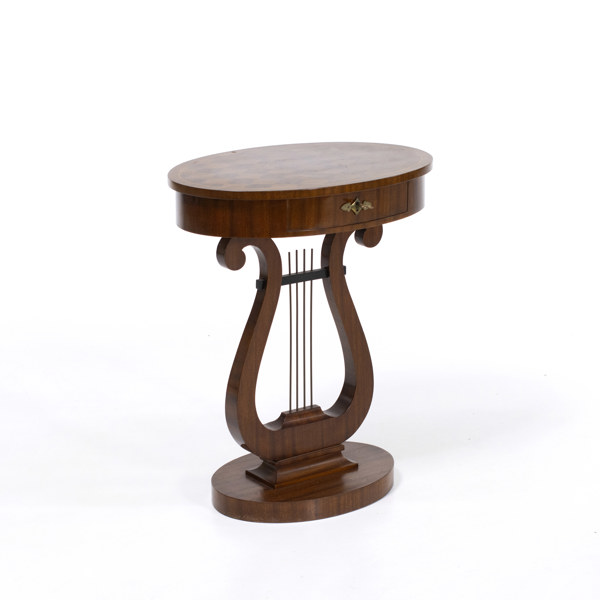 Lyrbord, mahogny, höjd 68 cm