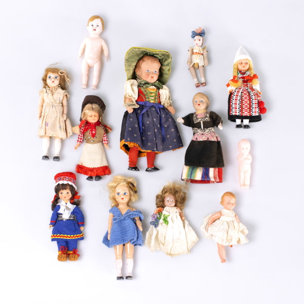 Mindre dockor, 12 st, längsta 21 cm