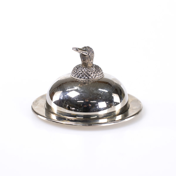 Smörgömma, vitmetall och glas, höjd 8 cm