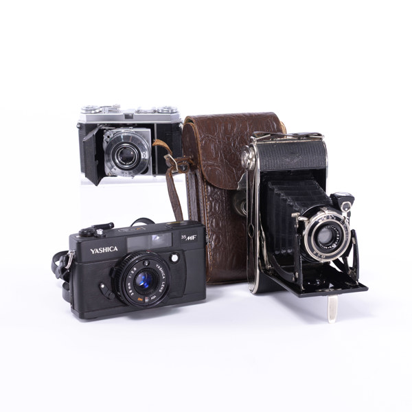 Kameror, 3 st, Kodak Retina, Agfa, Yashica