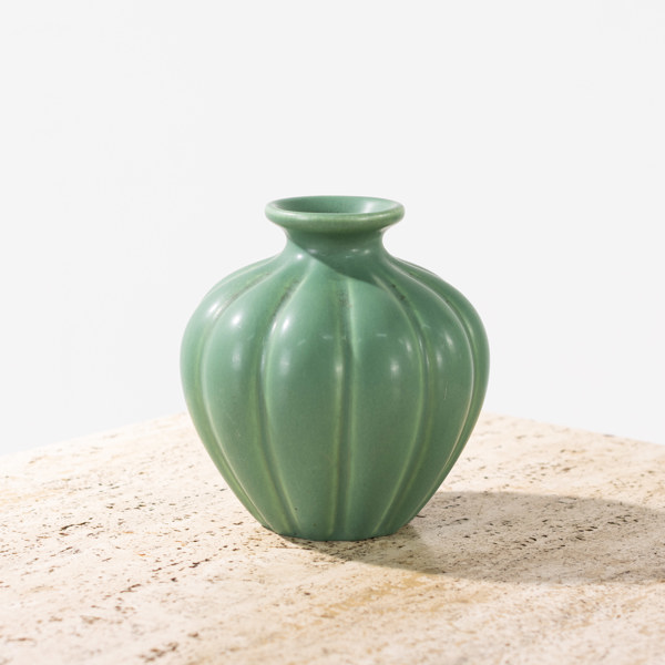 Gertrud Lönegren, klyftvas, Rörstrand, höjd 13,5 cm