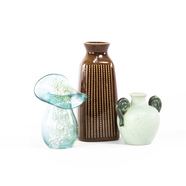 Vaser, 3 st, bl a Rörstrand, högsta 17,5 cm