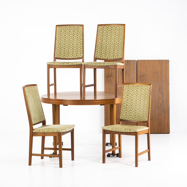 Matmöbel, bord + 4 stolar, valnöt, Skaraborgs Möbelindustri, Tibro