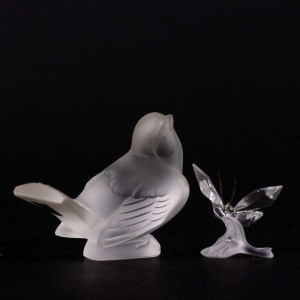 Glasfiguriner, 2 st, Lalique, Swarowski, höjd 9,5 cm