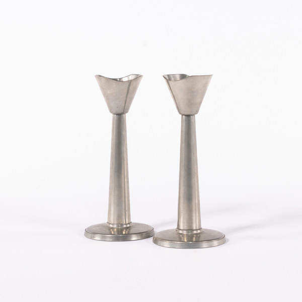 Ljusstakar, ett par, tenn, GAB, höjd 20,5 cm